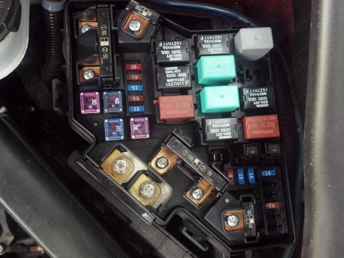 08 Civic, A/C compresser won't come on, freon is full ... main fuse box for 2010 honda odyssey 