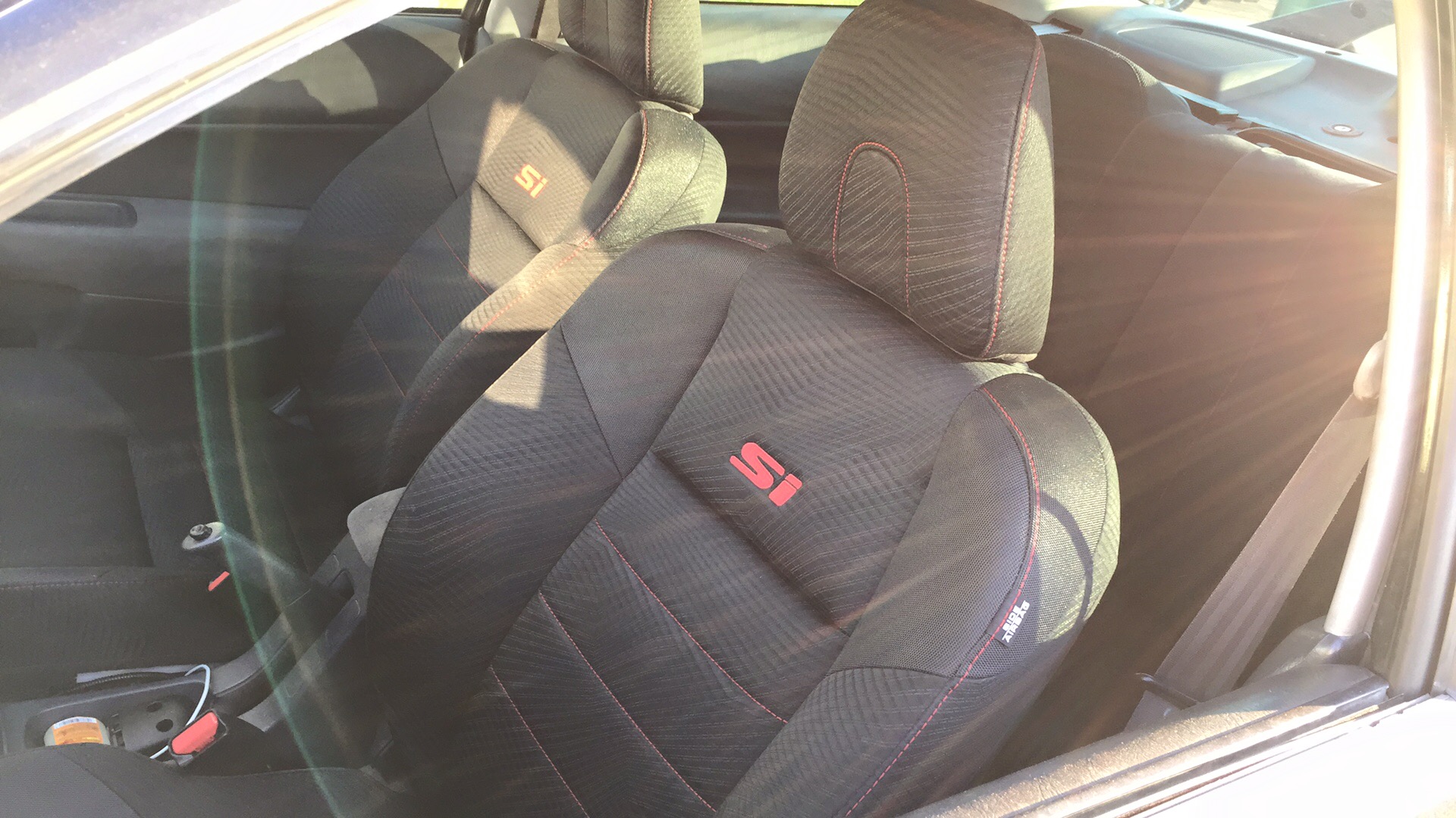 Installed 2013 Si seats in my EM1 today... - Honda-Tech - Honda Forum  Discussion