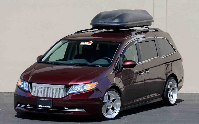 1,000-Horsepower Odyssey Might Be the Best Weird Car at Pebble