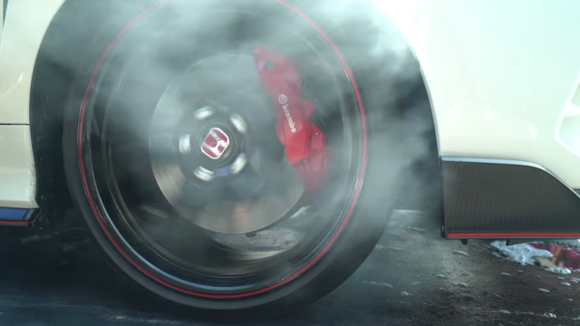 Honda-tech.com Honda Civic Type R burnout Indy 500 Alexander Rossi Hoonigan