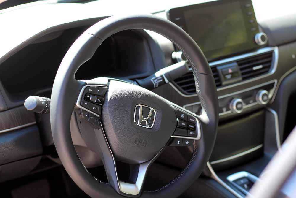 Honda-tech.com 2018 Honda Accord 1.5T 2.0T Review Test Drive Info Facts Buyers Guide Comparison