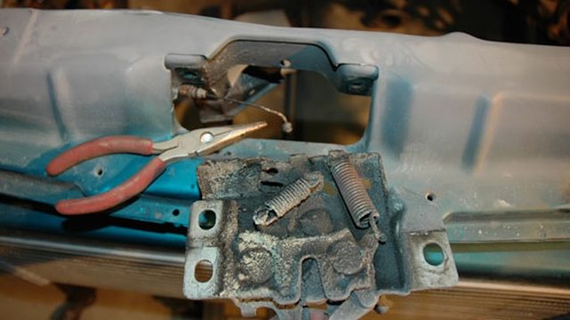 Honda Civic: How to Repair a Broken Hood Latch