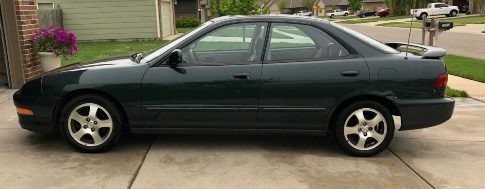 Integra Gs R Sedan For Sale Reminds Us That These Even Exist Honda Tech