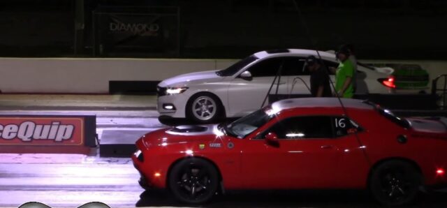 Honda Accord vs Dodge Challenger